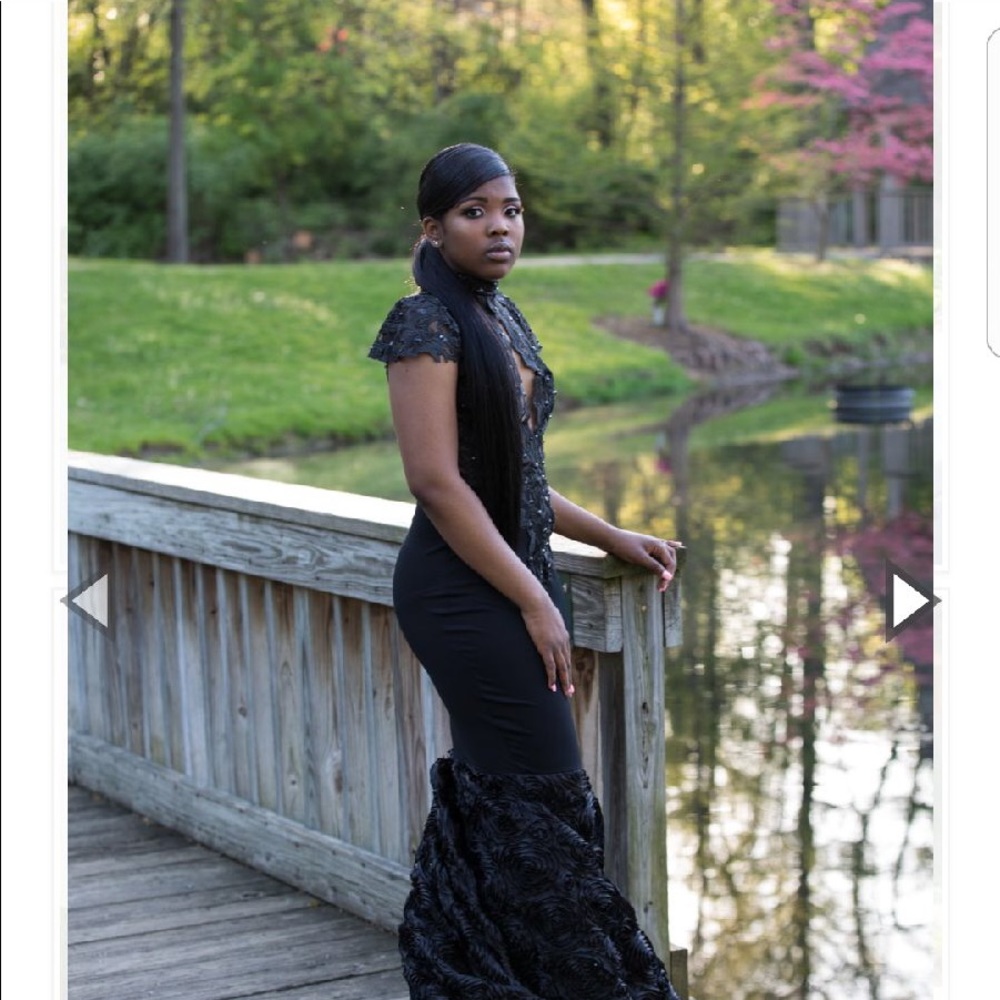 Selling Prom Dress - Picture 2 of 3